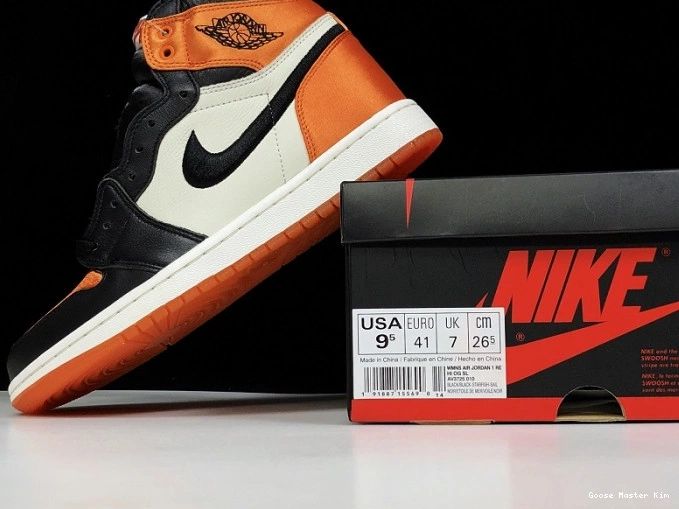 Jordan Shattered Satin Retro AV3725-010 Womens Air 1 Backboard 0810